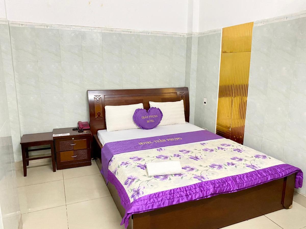 Tran Phung Hotel Ho Chi Minh City Exterior photo