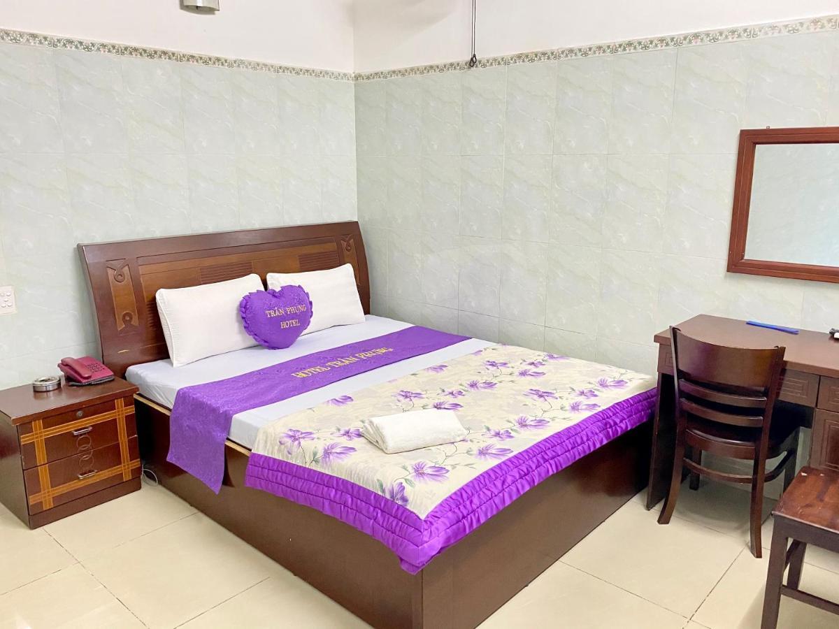 Tran Phung Hotel Ho Chi Minh City Exterior photo